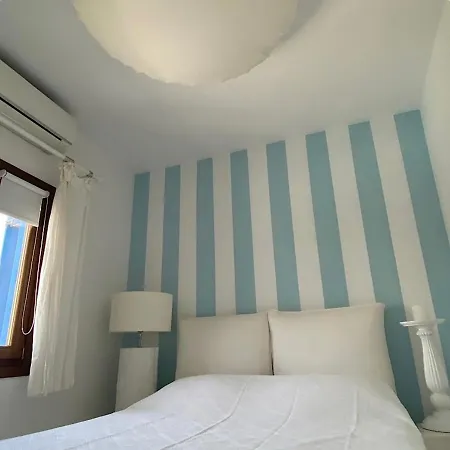 White Luxury With Shared Pool Downtown Mykonos Town